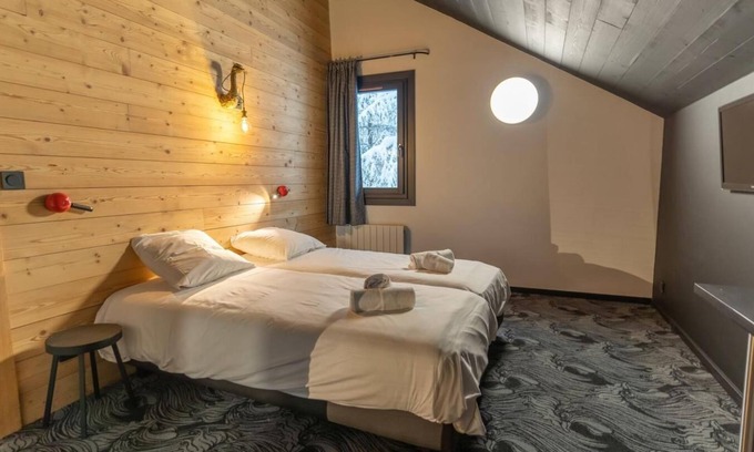 Saint-Chaffrey Hotel | Wifi, swimming pool, sauna, hammam, parking, ski locker, 40m², Serre Chevalier