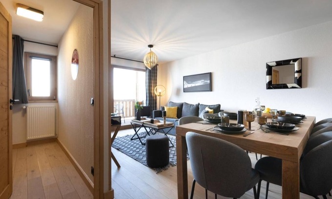 Montalbert Apartment | Wifi, view mountain, swimming pool, sauna, hammam, balcony, parking, ski locker, 69m², Montalbert