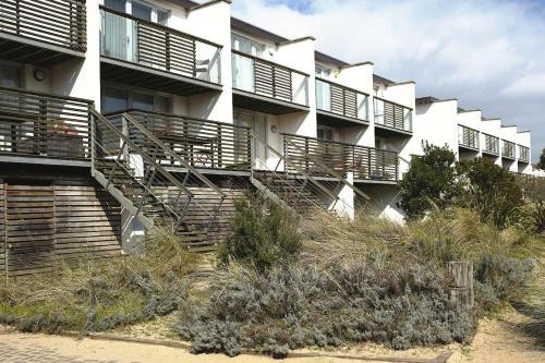 Camber House | Wild Sands Next to Beach ✩ Cinema ✩ Living Roof ✩ Games Room