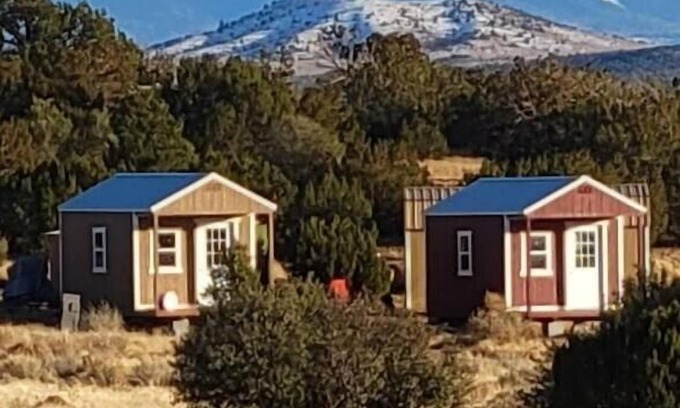 Valle Cabin | Wild West Themed Private Cabin at the Off Grid B&B