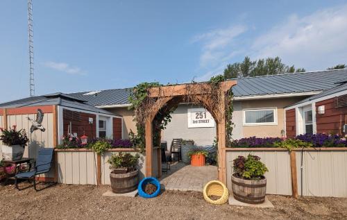 Manitoba House | Wildgoose Accommodation