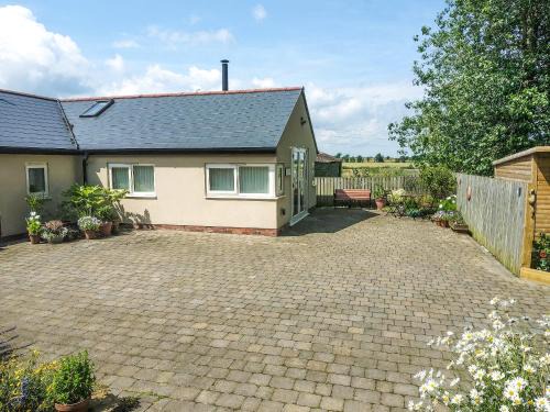 Morpeth House | Willow Cottage