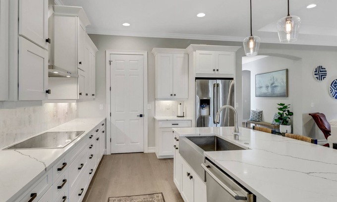 Naples House | Wind & Waves - Beautifully Appointed & Meticulously Maintained