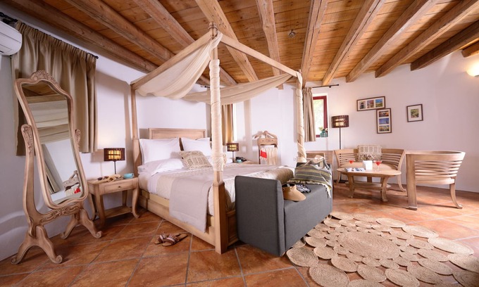 Varos Hotel | Windmill Suite/Varos Village Boutique Hotel