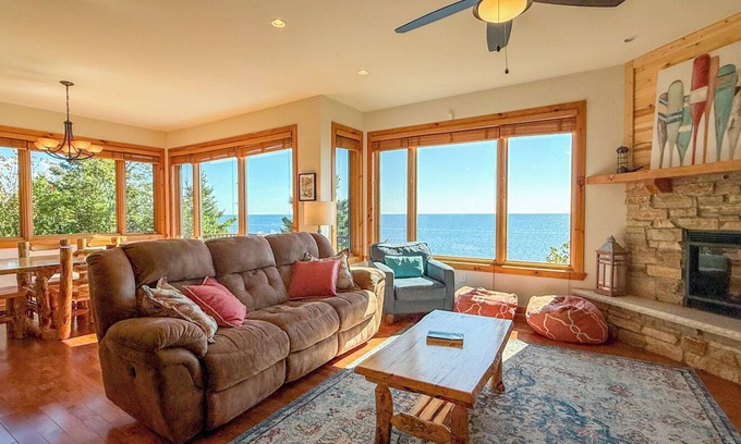 Beaver Bay House | Windsong 608 - Lake Superior - Beaver Bay, MN