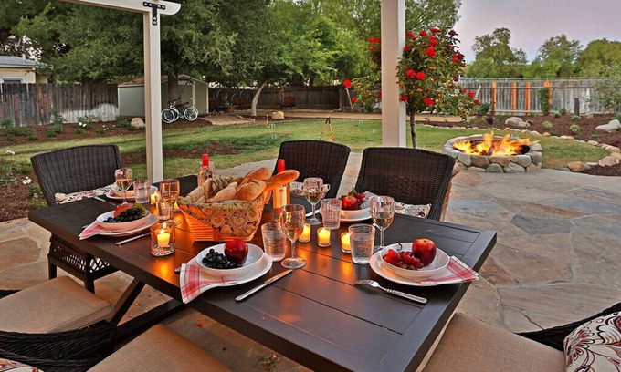 Los Olivos House | Wine Barrel Cottage - Graceful Charm and Fun in Los Olivos