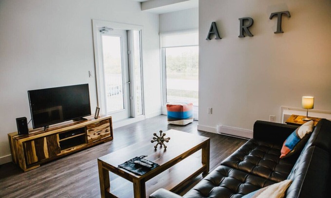 Winnipeg Apartment | Winnipeg - The Spot 825 2BB