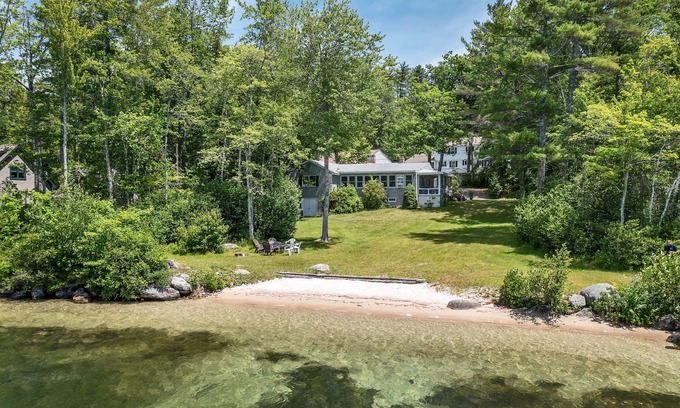 Moultonborough House | Winnipesaukee Home PLUS Apartment For 10 Beach Dock Sunsets