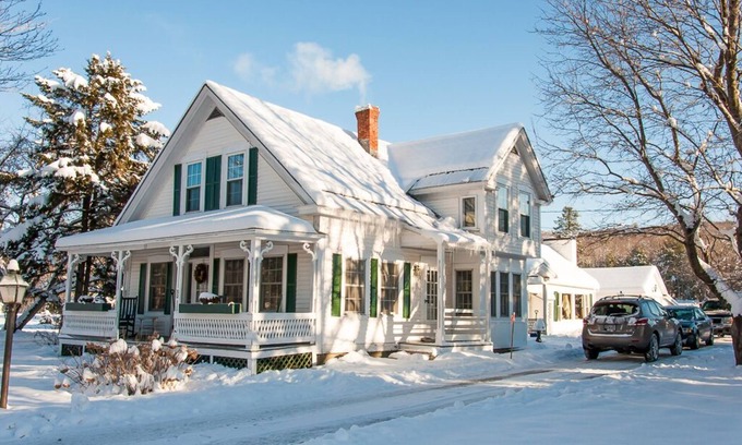 Franconia House | Winter Wonderland Awaits Escape to 3 nearby Ski Mountains Book Early! Pets ok