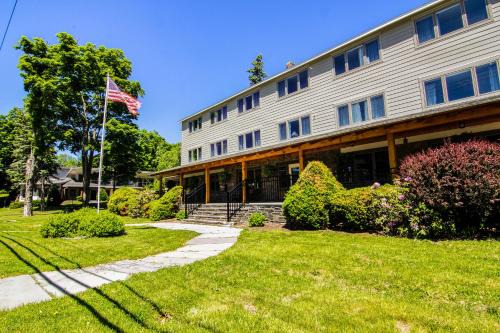 Windham Hotel | Winwood Condominiums by Windham Mountain Club