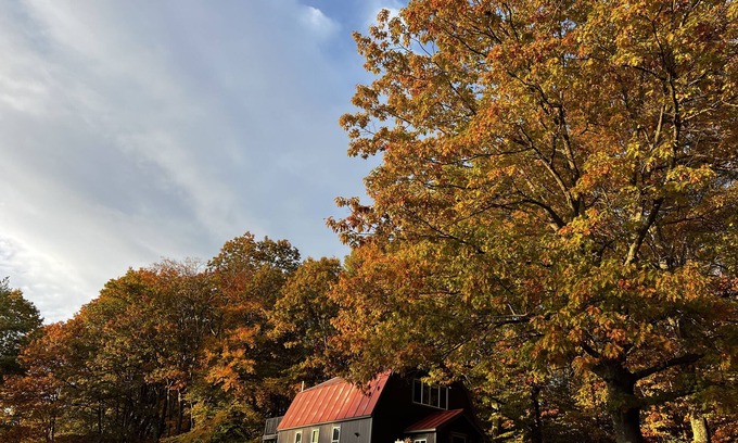 Hartland House | Wise Pines Renovated Barn [Bunkhouse]