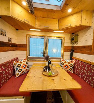 Glarus Apartment | Wohnen im Truck auf Rädern