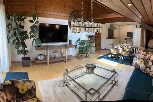 Grossgmain Apartment | Wohnung 4 mit Balkon und Bergblick