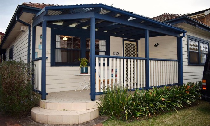 North Wollongong House | Wollongong Beach House Living
