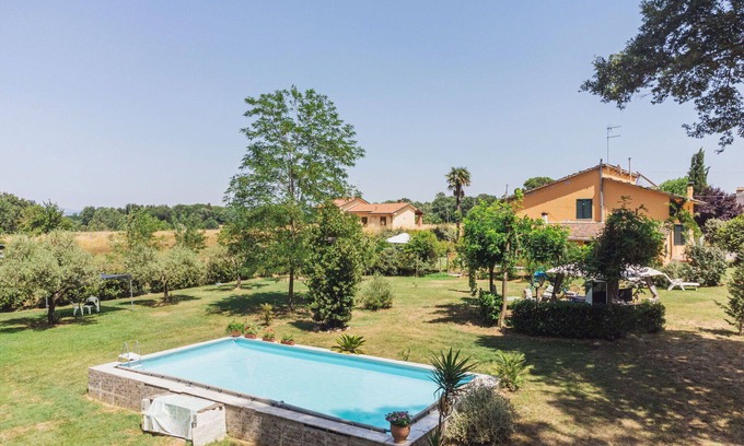 Castelfranco di Sotto House | Wonderful villa for 4 guests with pool, WIFI, TV and patio