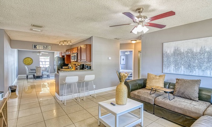 Deerfield Beach House | Wonderful beach home near everything with furnished patio, grill & fast WiFi