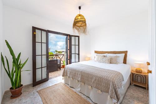 Agaete Villa | Wonderful holiday home with seaview and jacuzzi