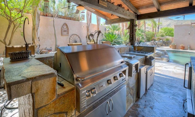 Palm Desert House | Wonderful Palm Desert Location next to El Paseo Shopping and Dining District