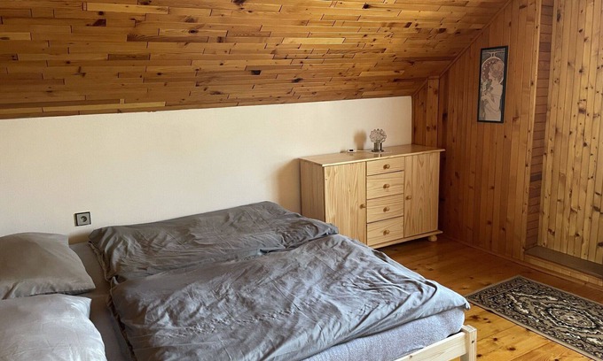 Branzez House | Wonderful private villa for 6 guests with WIFI, balcony and pets allowed