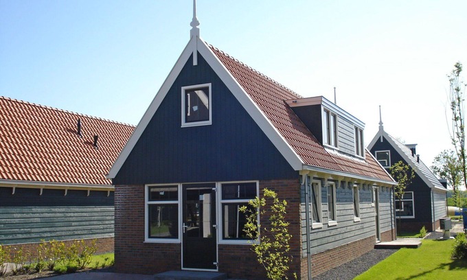 Graft House | Wonderful private villa for 6 people with WIFI, TV, terrace and parking