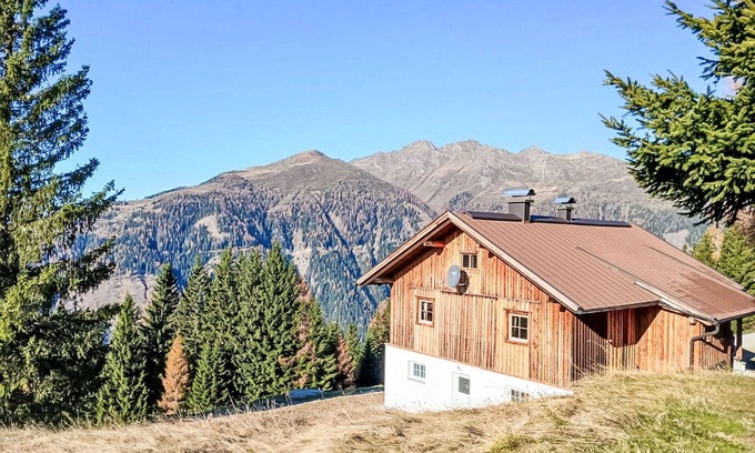 Greifenburg House | Wonderful private villa for 10 people with WIFI, TV, patio, pets allowed and parking