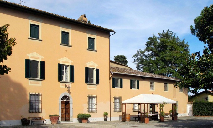 San Miniato Basso House | Wonderful private villa for 20 people with WIFI, private pool, TV, patio and pets allowed