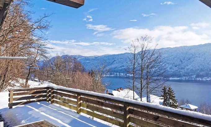 Treffen House | Wonderful private villa for 4 people with WIFI, terrace and pets allowed