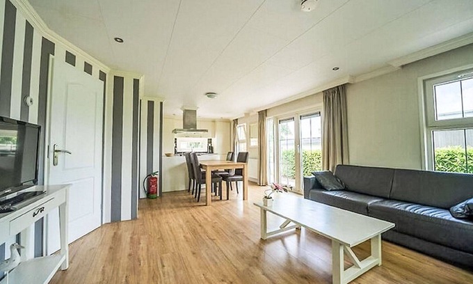 Dordtse Biesbosch House | Wonderful private villa for 4 people with pool, WIFI, TV and terrace