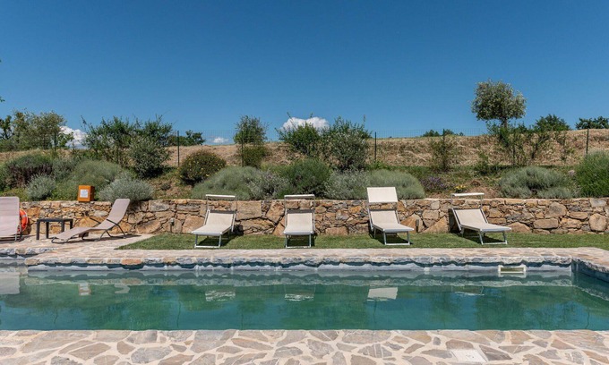 Manciano Villa | Wonderful private villa with WIFI, private pool, TV, patio, pets allowed and panoramic view