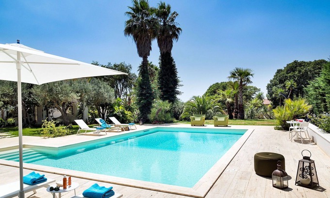 Salemi Villa | Wonderful private villa for 10 people with private pool, A/C, WIFI, TV, patio and parking