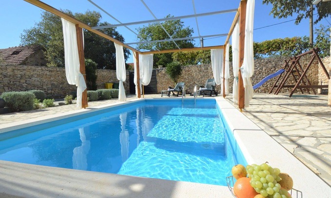 Promina House | Wonderful private villa with WIFI, private pool, A/C, TV, terrace, panoramic view and parking