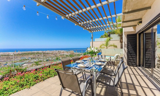 El Madronal House | Wonderful villa, free WIfI, private pool, AC, BBQ 300m from Siam Park Mall