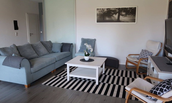 Schwanau House | Wonderful villa for 4 guests with hot tub, WIFI, TV, terrace and parking