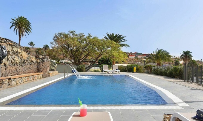 Aguimes Villa | Wonderful villa for 6 people with A/C, WIFI, pool, TV, patio and parking