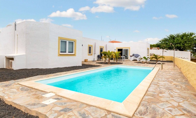 Parque Holandes House | Wonderful villa for 6 people with private pool, WIFI, TV and terrace