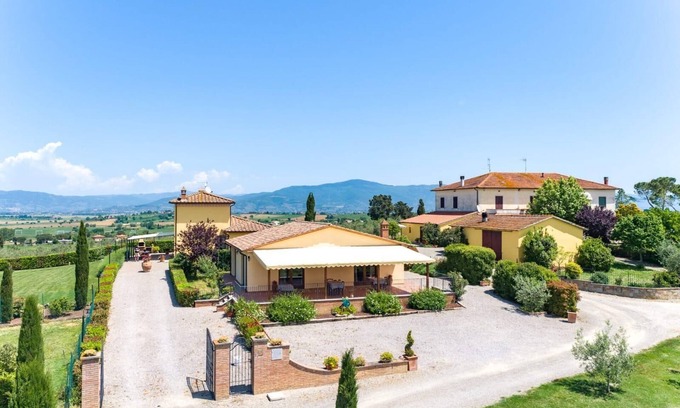 Cortona Villa | Wonderful villa with pool in Cortona