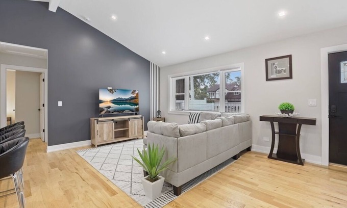 Willowbrook House | Wonderful Willowbrook Escape: Hinsdale Schools