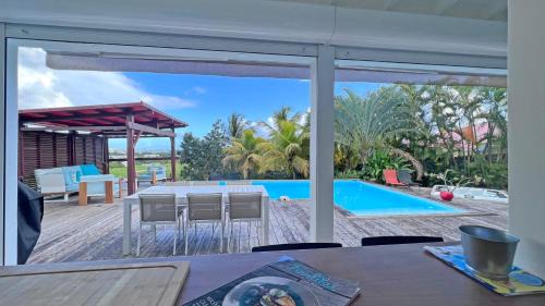 Baie-Mahault Villa | Wood Chic