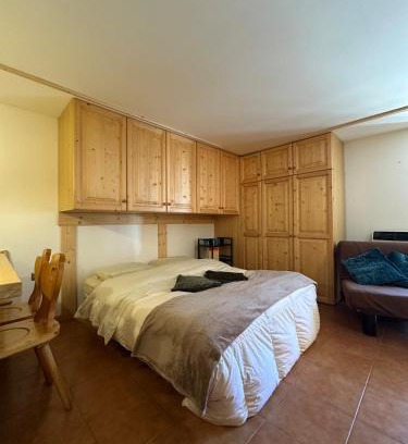 Semogo Apartment | Wood Peak Apartment