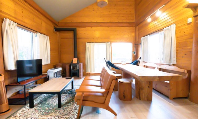 Toya Ski Chalet | Woodhouse Yasunaya