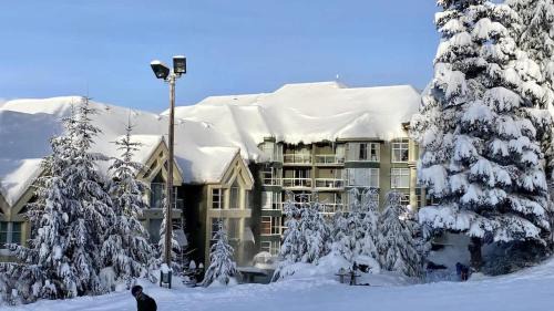 Upper Village House | Woodrun Lodge 517 | Large Ski-In Ski-Out Condo by Upper Village w/Mountain Views & Shared Hot Tub