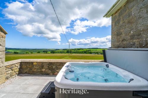 Maud House | Woodside, Get away with Hot Tub, near Fraserburgh