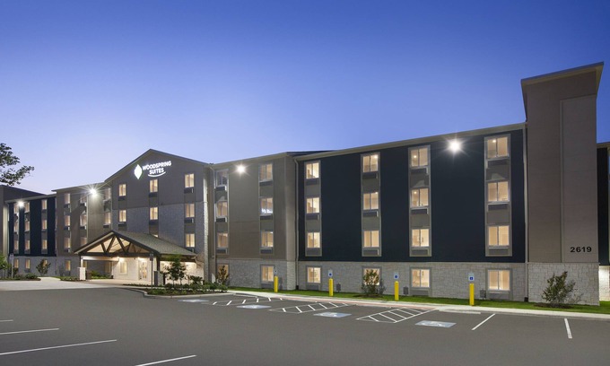 North San Antonio - SAT Hotel | WoodSpring Suites San Antonio Stone Oak