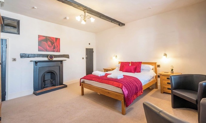 Ipswich Apartment | Wool Room, Merchant House, Ipswich