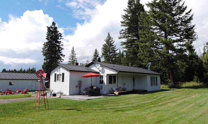 Kalispell House | Working Llama Farm Experience Located Just 30 Minutes From Glacier National Park