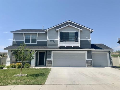 Star House | Wyatt Earp