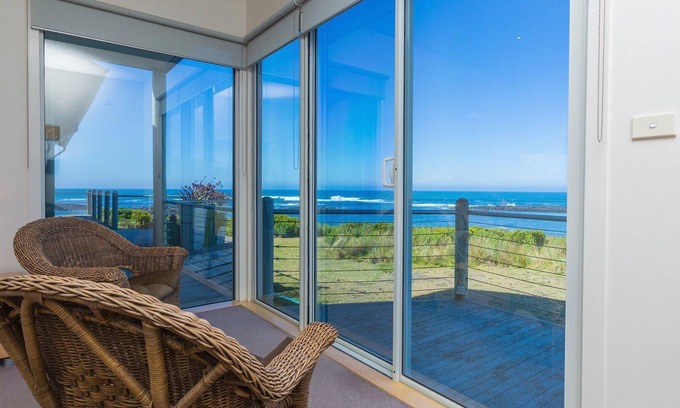 Port Fairy Apartment | Wytonia 1 - Spectacular Ocean Views