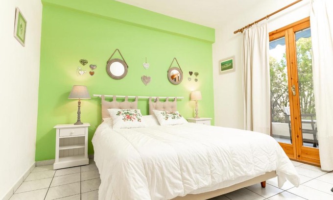 Nikita Hotel | Xenios Zeus