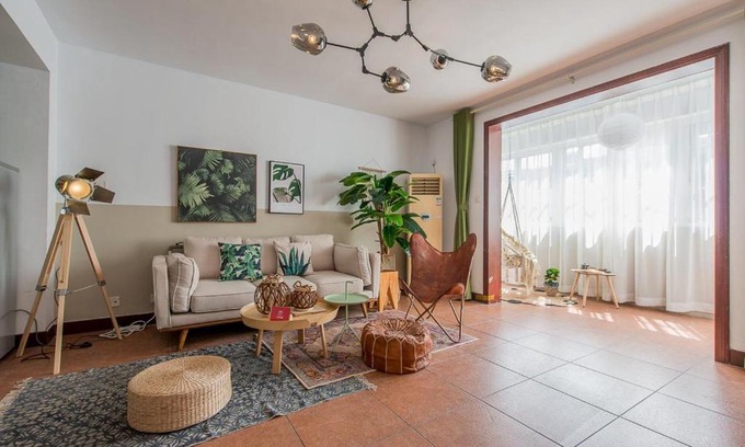 Zhonglou Shangquan Apartment | Xi’an NewTown·Longshouyuan Subway Station· Locals Apartment 00121860