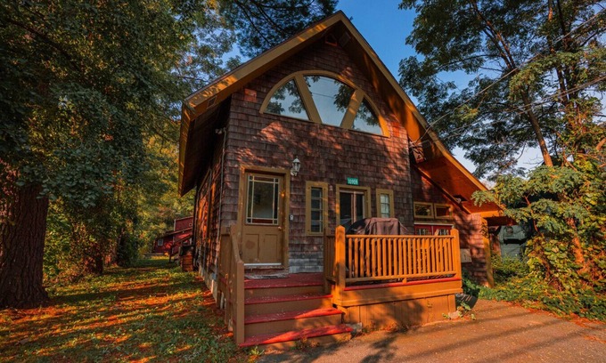 Keene Apartment | Xplorer I - Keene NY